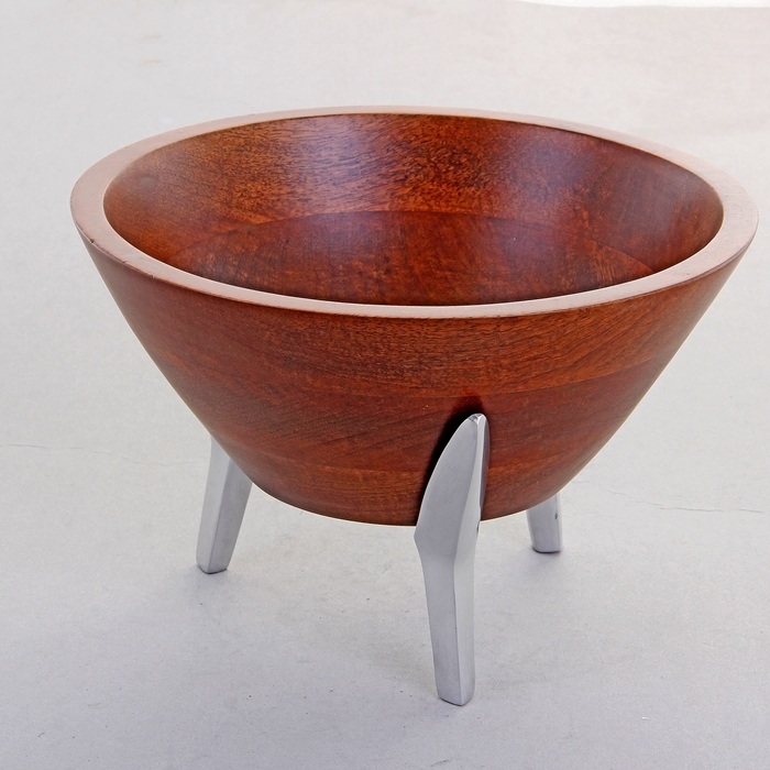 Блюдо из мангового дерева "Графичность"