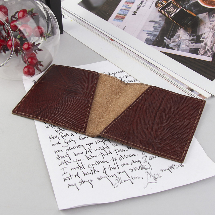 Портмоне мужское, 1 отдел, отдел для карт, коричневая игуана