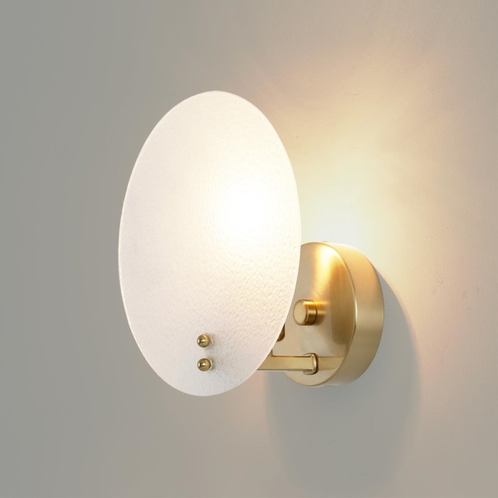 

Бра Lumion. Valeria, 1х60Вт, E14, 200х112х200 мм, цвет латунь