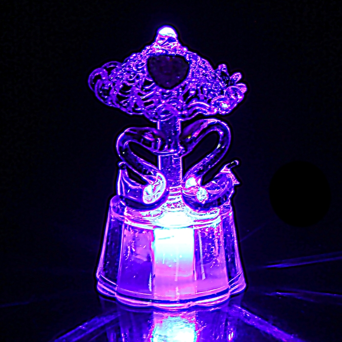 Сувенир световой "Лебеди под зонтиком со стразой" МИКС