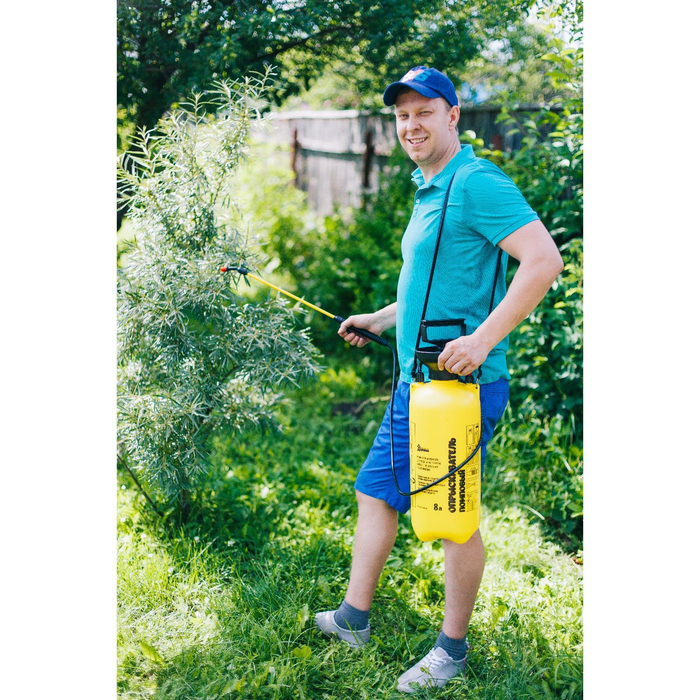 Опрыскиватель помповый, 8 л, с воронкой