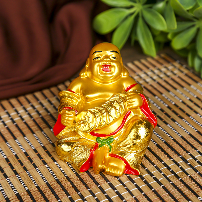 Нэцкэ под золото "Хотей с монетами в золотом облачении"