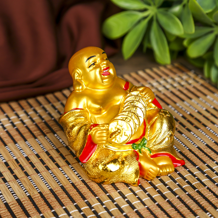 Нэцкэ под золото "Хотей с монетами в золотом облачении"