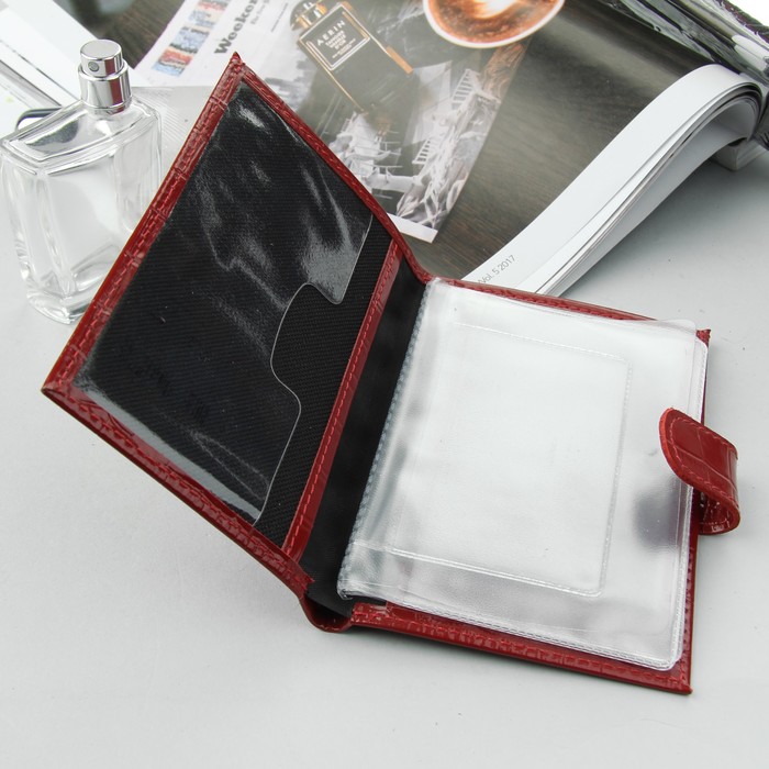 Обложка для автодокументов на кнопке, отдел для купюр, красный крокодил