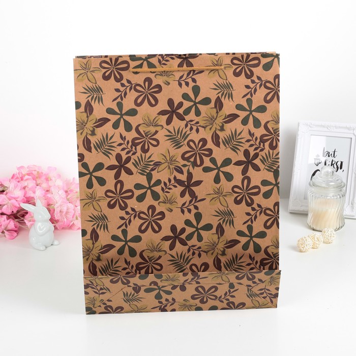 Пакет крафт "Цветочные мотивы", 31,5 х 9,5 х 41,5 см