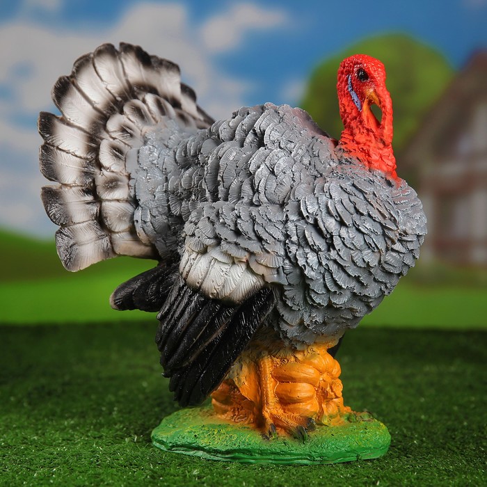 Садовая фигура "Индюк на тыкве" малая