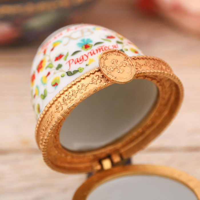 Яйцо-шкатулка "Цветочный"