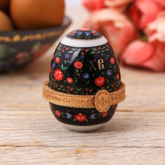 Яйцо-шкатулка "ХВ"