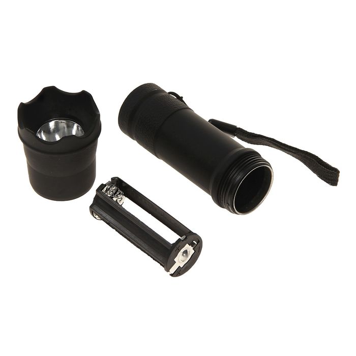 Фонарь 1 диод, рассеиватель в виде короны, прорезиненный пластик, 3ААА бат., чёрный, 4х11 см