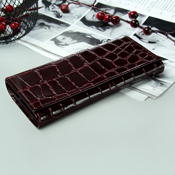 Кошелёк женский на клапане, 2 отдела, отдел для кредиток, отдел для монет, матовый, скат бордовый