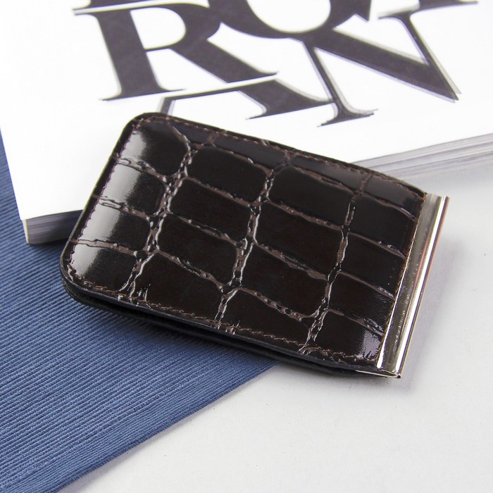 Зажим для купюр на кнопке, с металлическим держателем, отдел для монет, коричневый скат