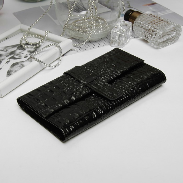 Кошелёк женский на кнопке, 2 отдела, отдел для монет, цвет чёрный