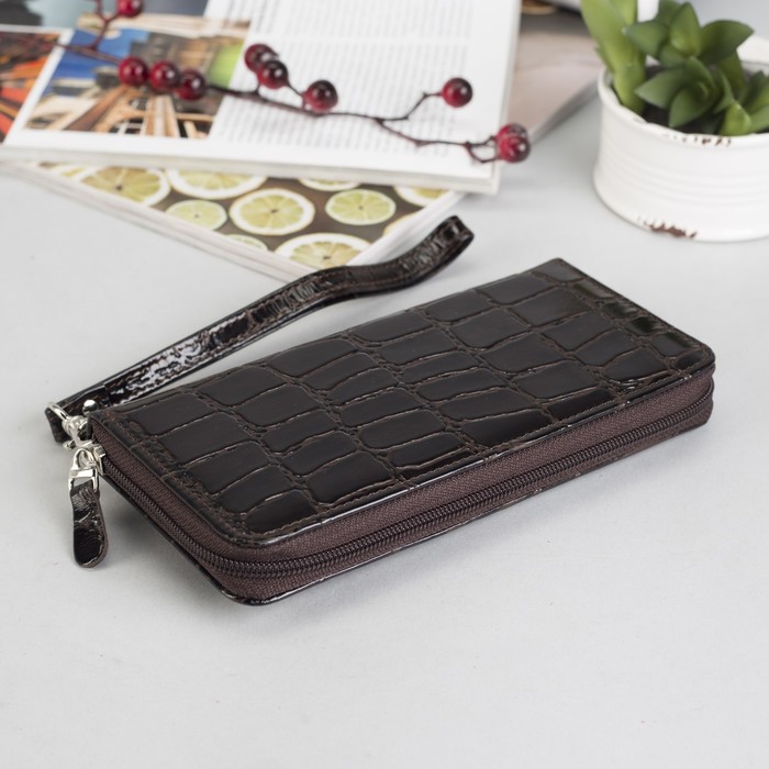 Кошелёк женский на молнии, 4 отдела, отдел для монет, коричневый скат