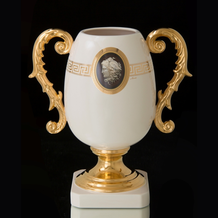 Ваза "Нерис" с ручками белая