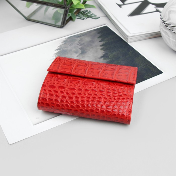 Кошелёк женский на кнопке, 1 отдел, отдел для карт, 1 наружный карман, красный крокодил