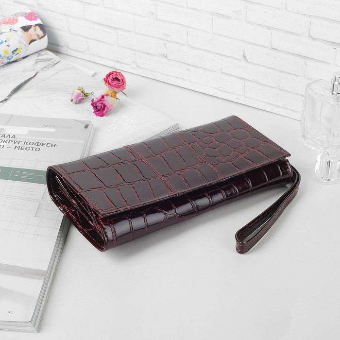 Кошелёк женский на клапане, 3 отдела, отдел для карт, отдел для монет, 1 наружный карман, бордовый скат