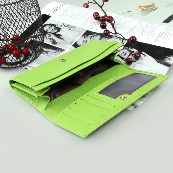 Кошелёк женский на клапане, 2 отдела, отдел для карт, отдел для монет, салатовый флотер