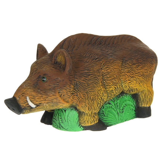 Садовая фигура "Кабан на траве"
