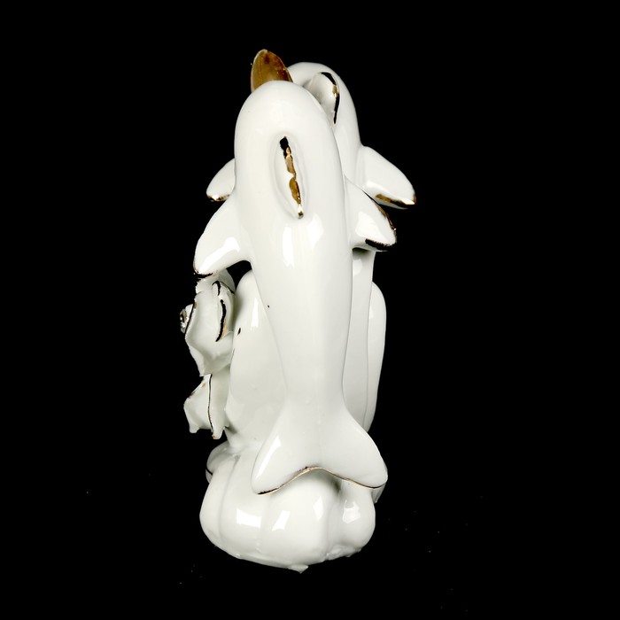 Сувенир "Два дельфина в прыжке" с цветком