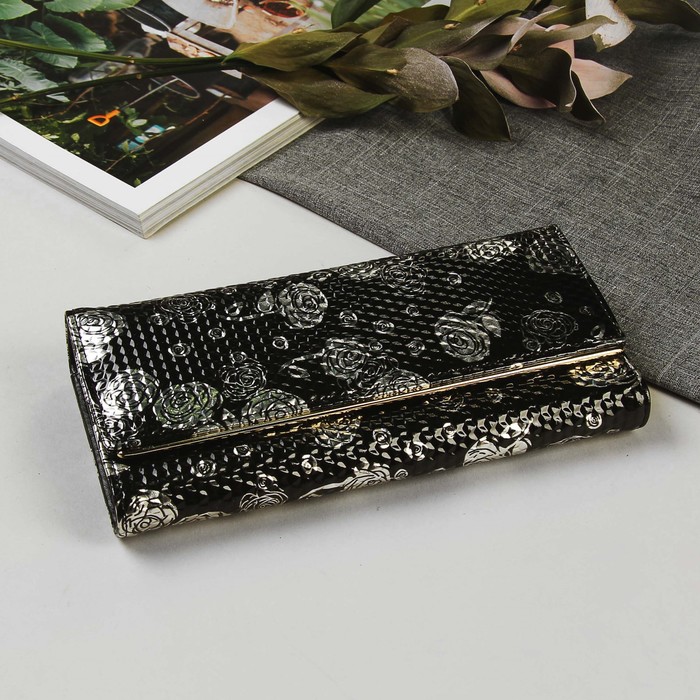 Кошелёк женский "Шарм", розы, 3 отдела, отдел для кредиток, цвет чёрный