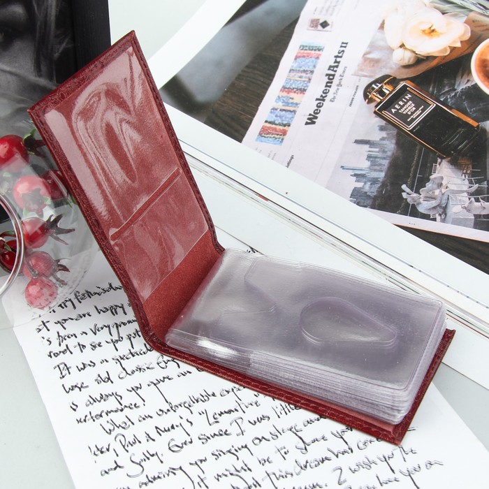 Визитница, 1 ряд, 16 карманов, цвет красный