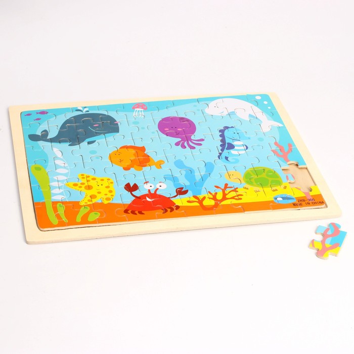 Пазл в деревянной рамке "В синем море", 60 элементов