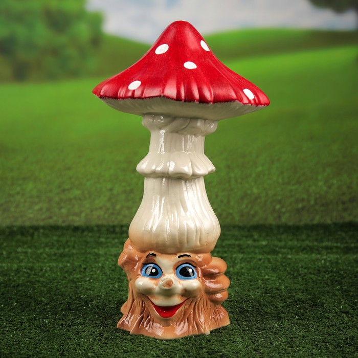 Садовая фигура "Мухоморы на пне" малиновая шляпка