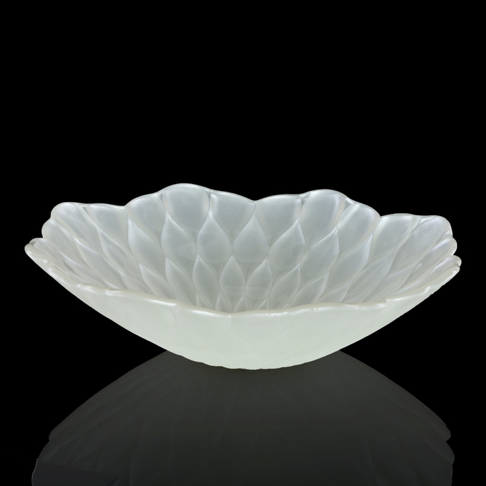 Блюдо "Лотос", жемчужное