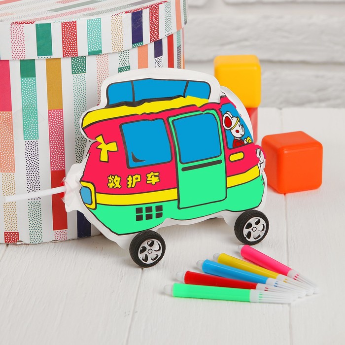 Раскраска - надувная фигурка "Скорая помощь" + 5 фломастеров, 4 колеса