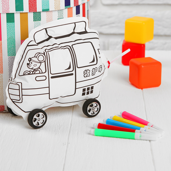 Раскраска - надувная фигурка "Скорая помощь" + 5 фломастеров, 4 колеса