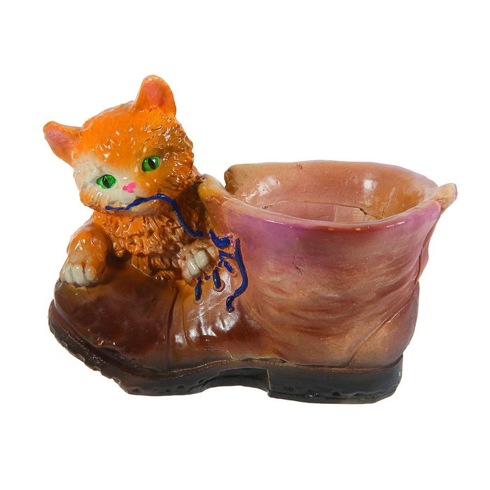 Фигурное кашпо "Кот с ботинком" микс