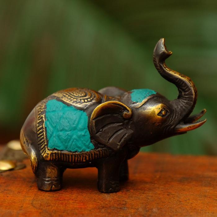 Сувенир "Мощный слоник"