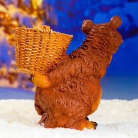 Садовая фигура "Медведь с корзиной" 30х23х30см от Сима-ленд