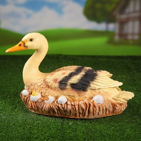 

Садовая фигура "Утка в гнезде" 34*24*26 см