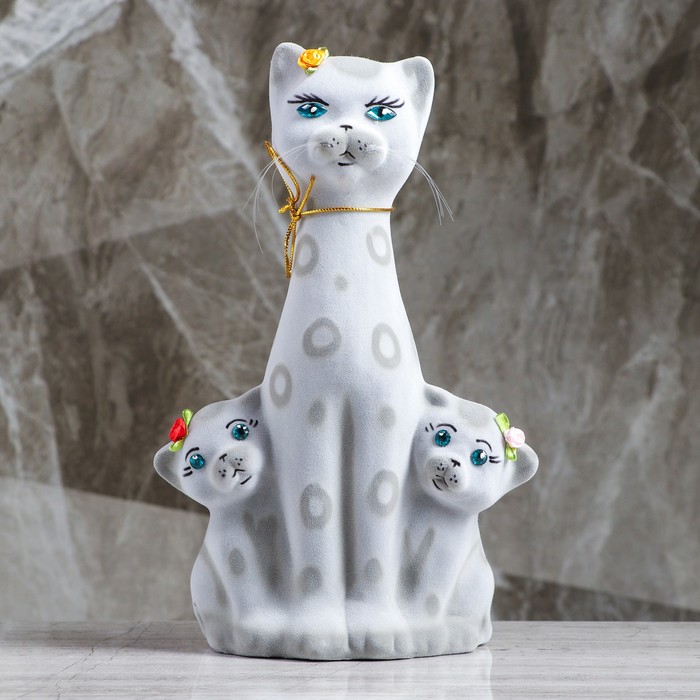 Копилка "Кошка с котятами" флок, серая, горошек