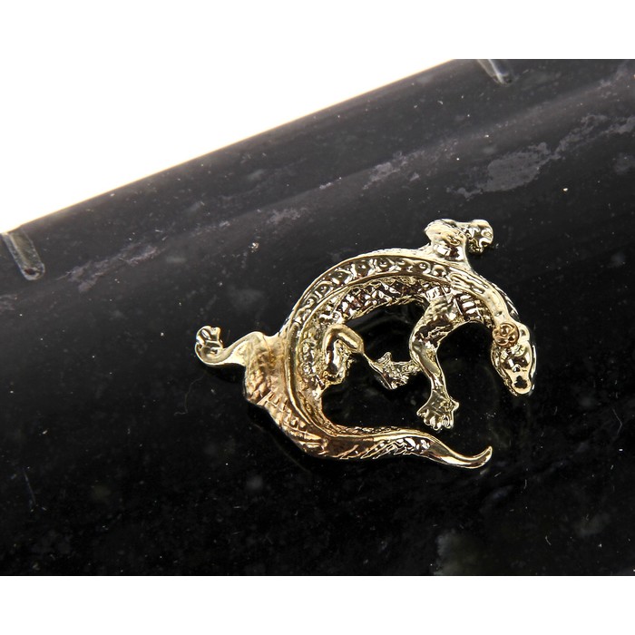 Сундучок с ящеркой