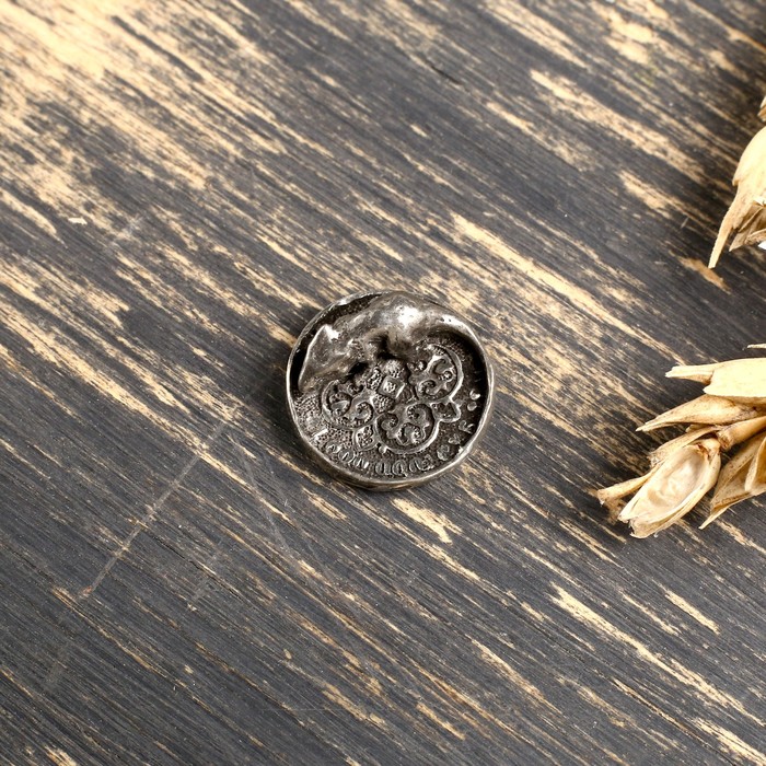 Сувенир "Мышь на миллионе рублей"