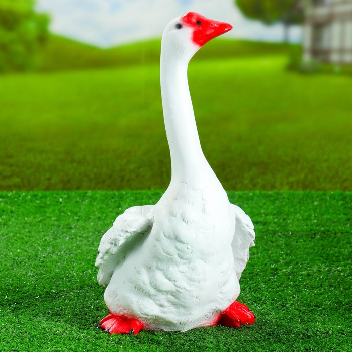 Садовая фигура "Гусь Боня"