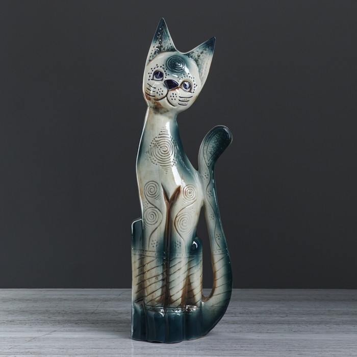 Фигурное кашпо "Гном с тележкой"