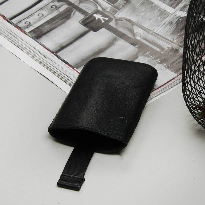 Чехол Time для телефона, с ремешком, размер 1, цвет чёрный