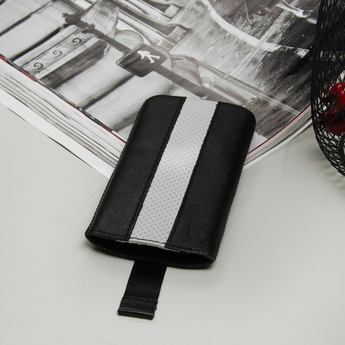 Чехол Time для телефона, с ремешком, цвет чёрный/белый