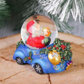 

Сувенир - снежный шар водяной "Дед Мороз на машине"