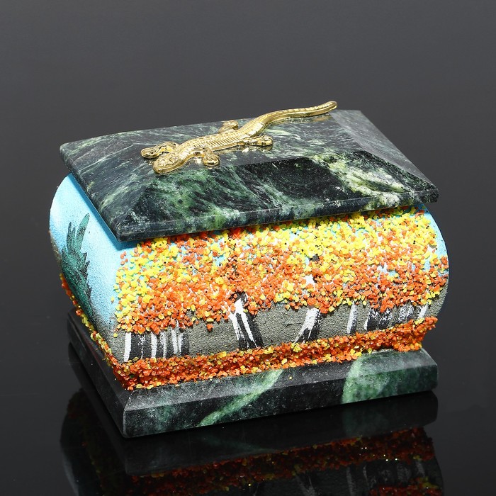 Шкатулка "Осень" с рисунком и ящеркой