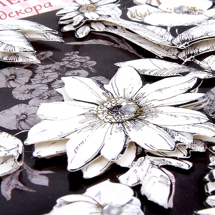 Наклейка для декора 3D "Чёрно-белые цветы" с клейкой лентой