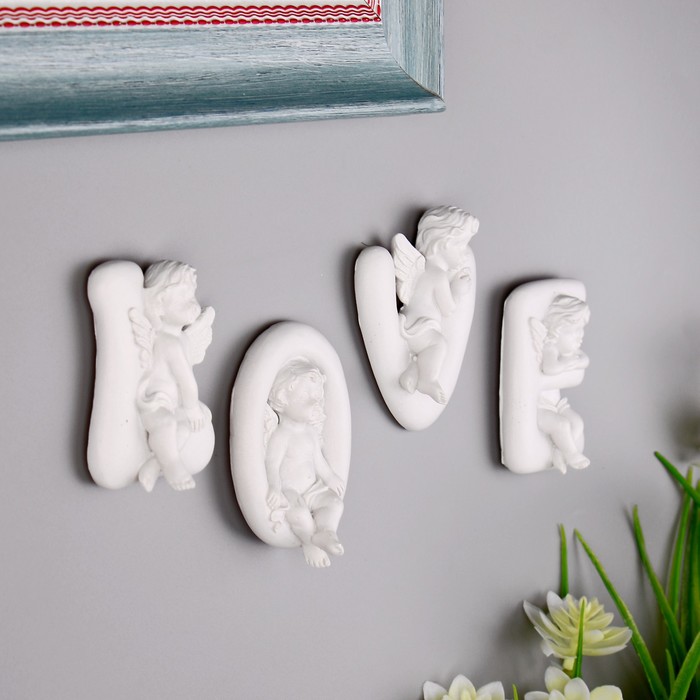 Магнит "Ангелок в букве" МИКС