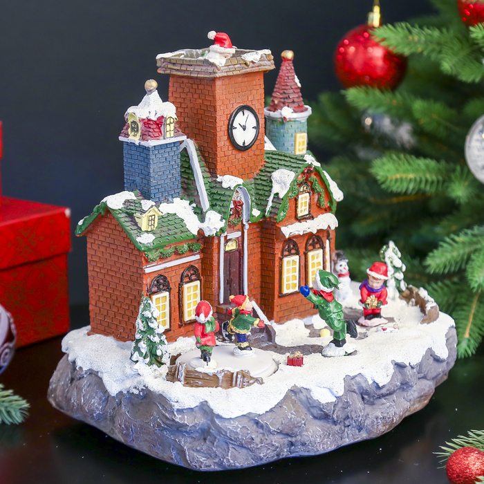 Сувенир "Новогодний домик" световой, движущийся