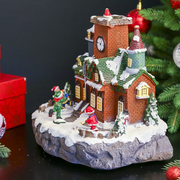 Сувенир "Новогодний домик" световой, движущийся