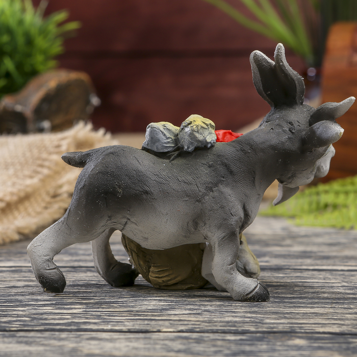 Сувенир-миниатюра "Такая разная семья"