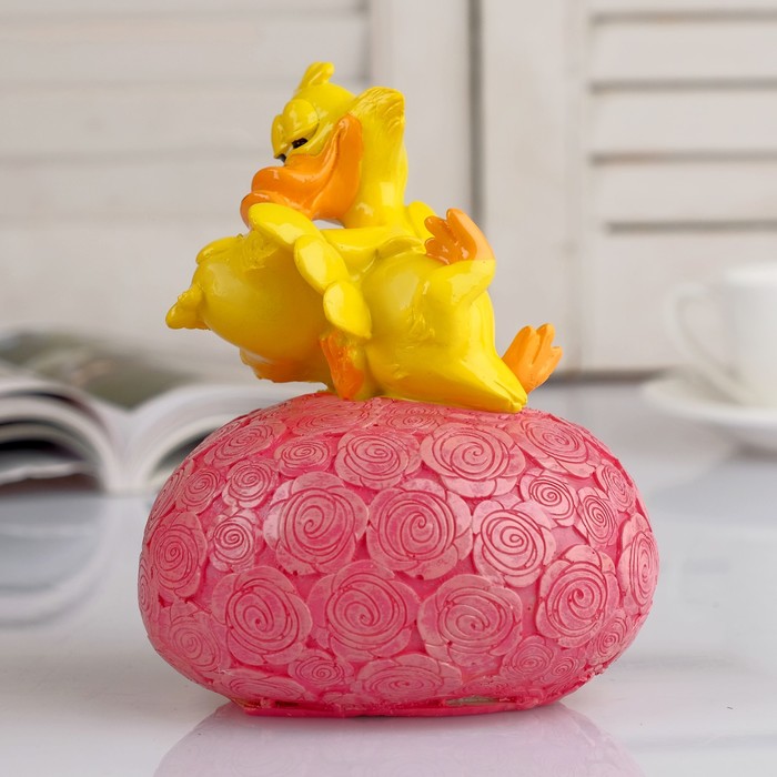 Копилка "Поцелуйчик утята на сердце"