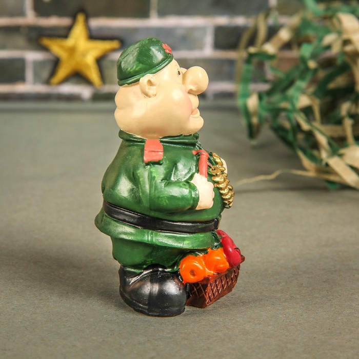 Сувенир "Солдат с баранками"